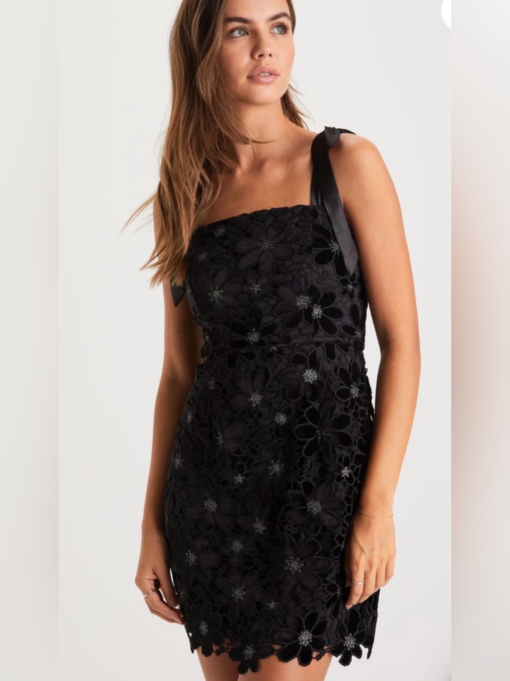 Lulus Black Velvet Floral Lace Mini Dress Size Small New Tie Straps HOCO Formal